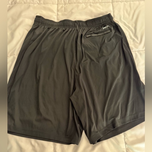 Nike Totality Men's Dri-FIT 7" Unlined Versatile Shorts - Picture 5 of 6